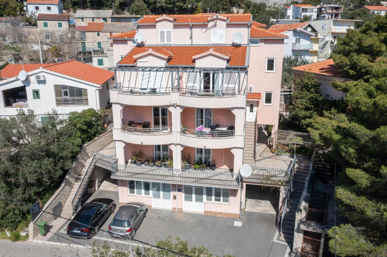 Apartments Luka Toni Krvavica Buitenkant foto