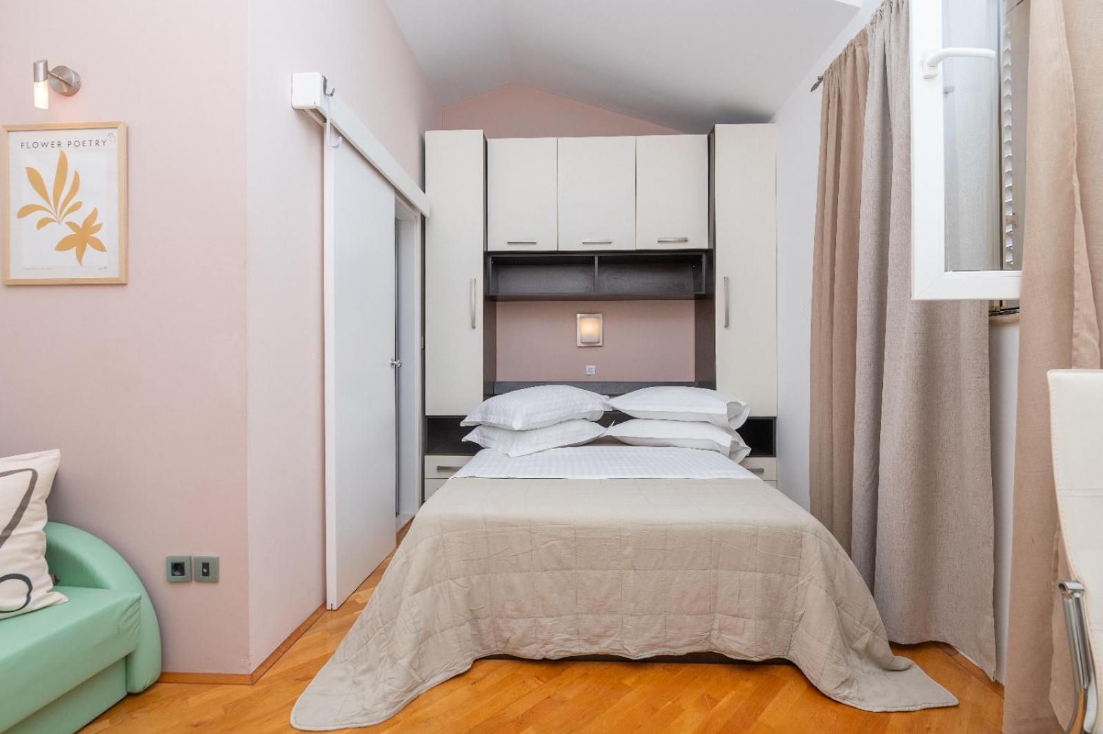 Apartments Luka Toni Krvavica Buitenkant foto